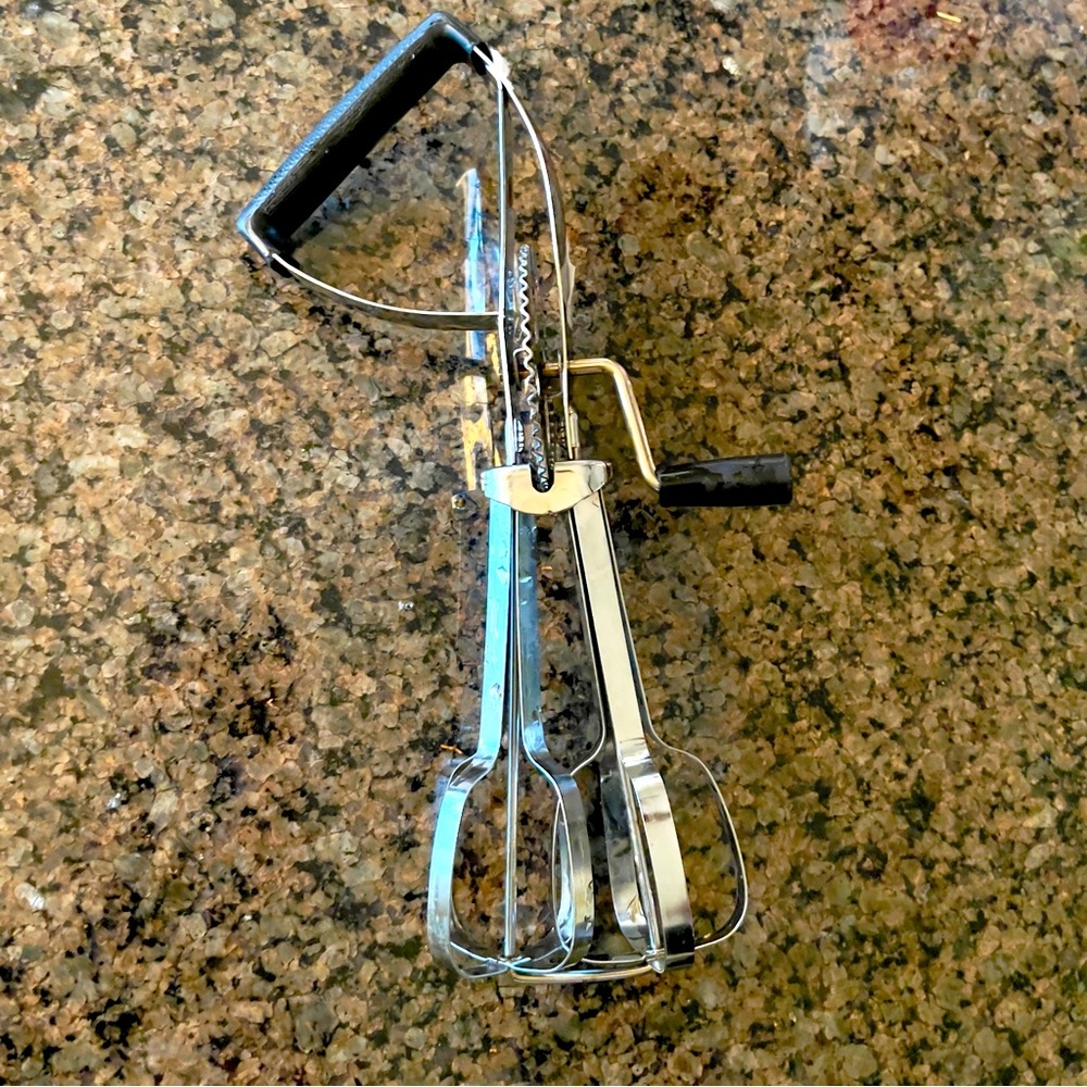 Vintage EKCO Hand mixer Egg Beater Silver Black